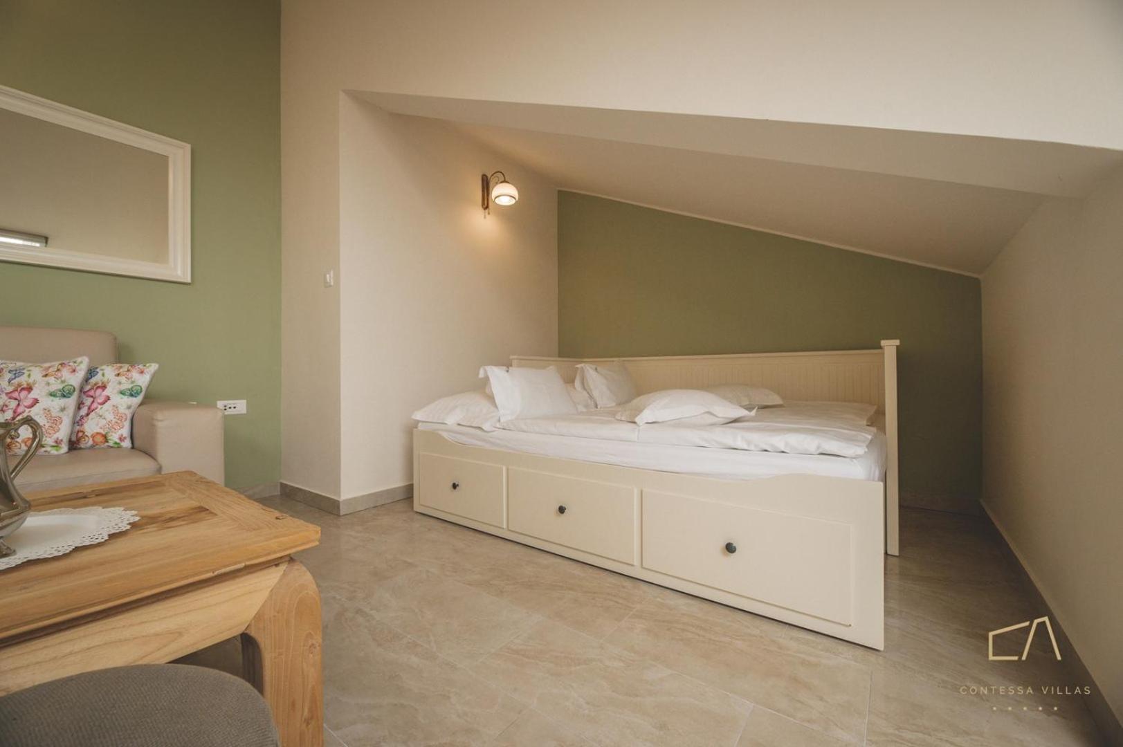 Luxury Apartments Villa Luce Малинська Номер фото