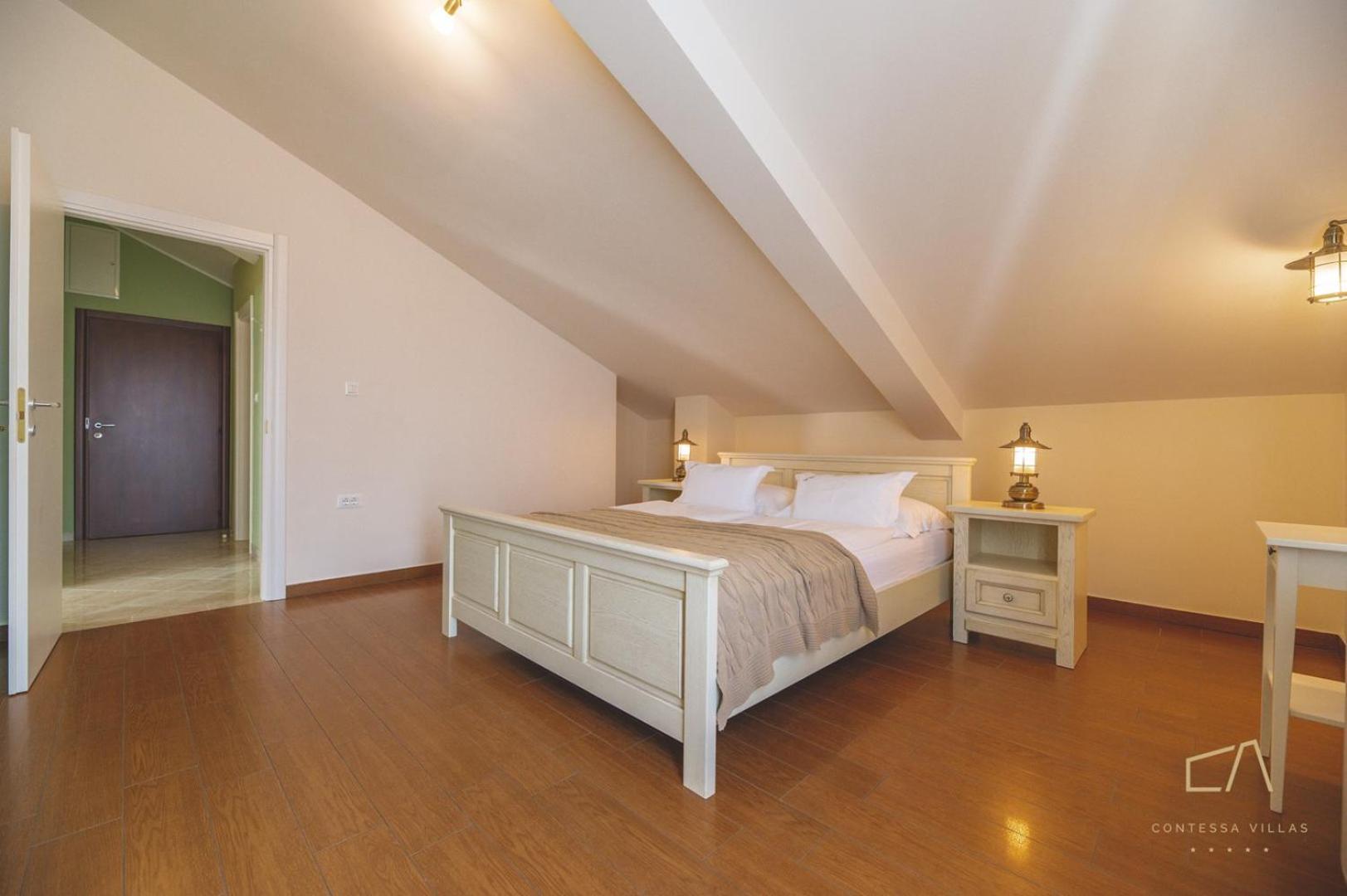 Luxury Apartments Villa Luce Малинська Номер фото